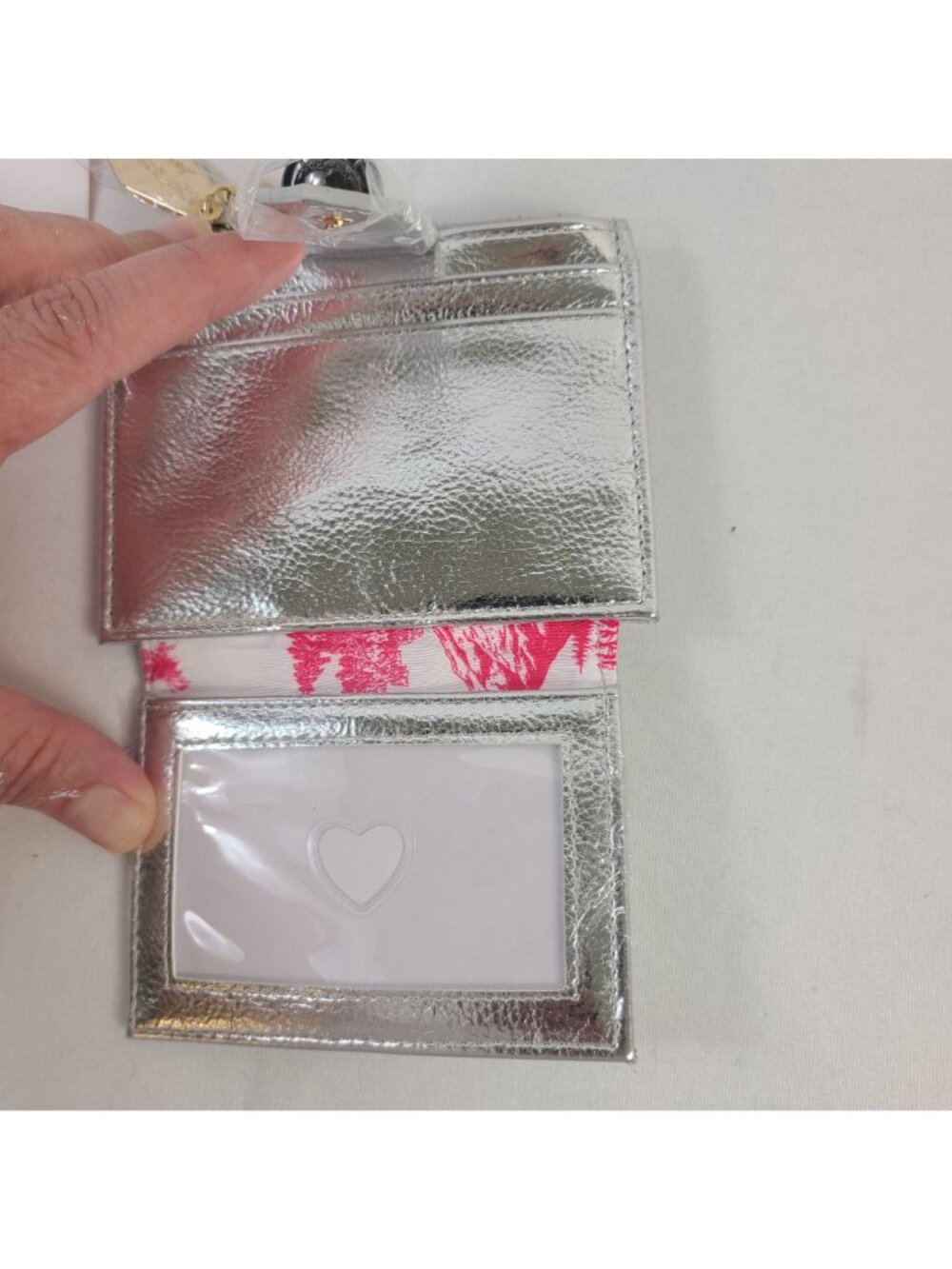 Betsey Johnson Silver Space Out Wallet Alien & Star Charms Keychain ID Holder - Picture 3 of 5